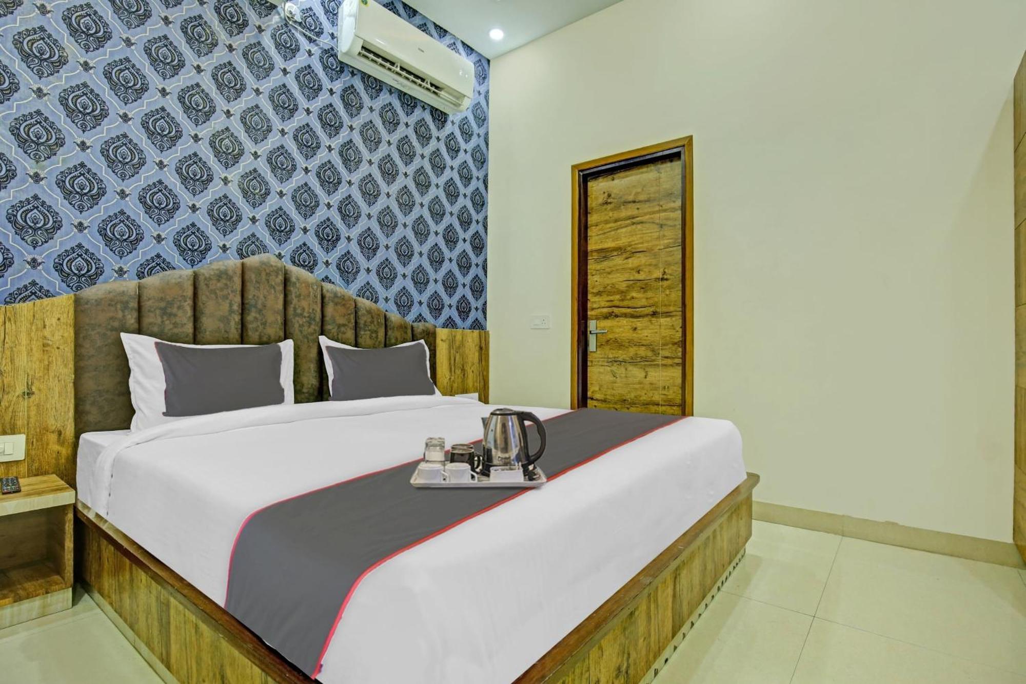 Collection O Rd Hotel Zirakpur Luaran gambar