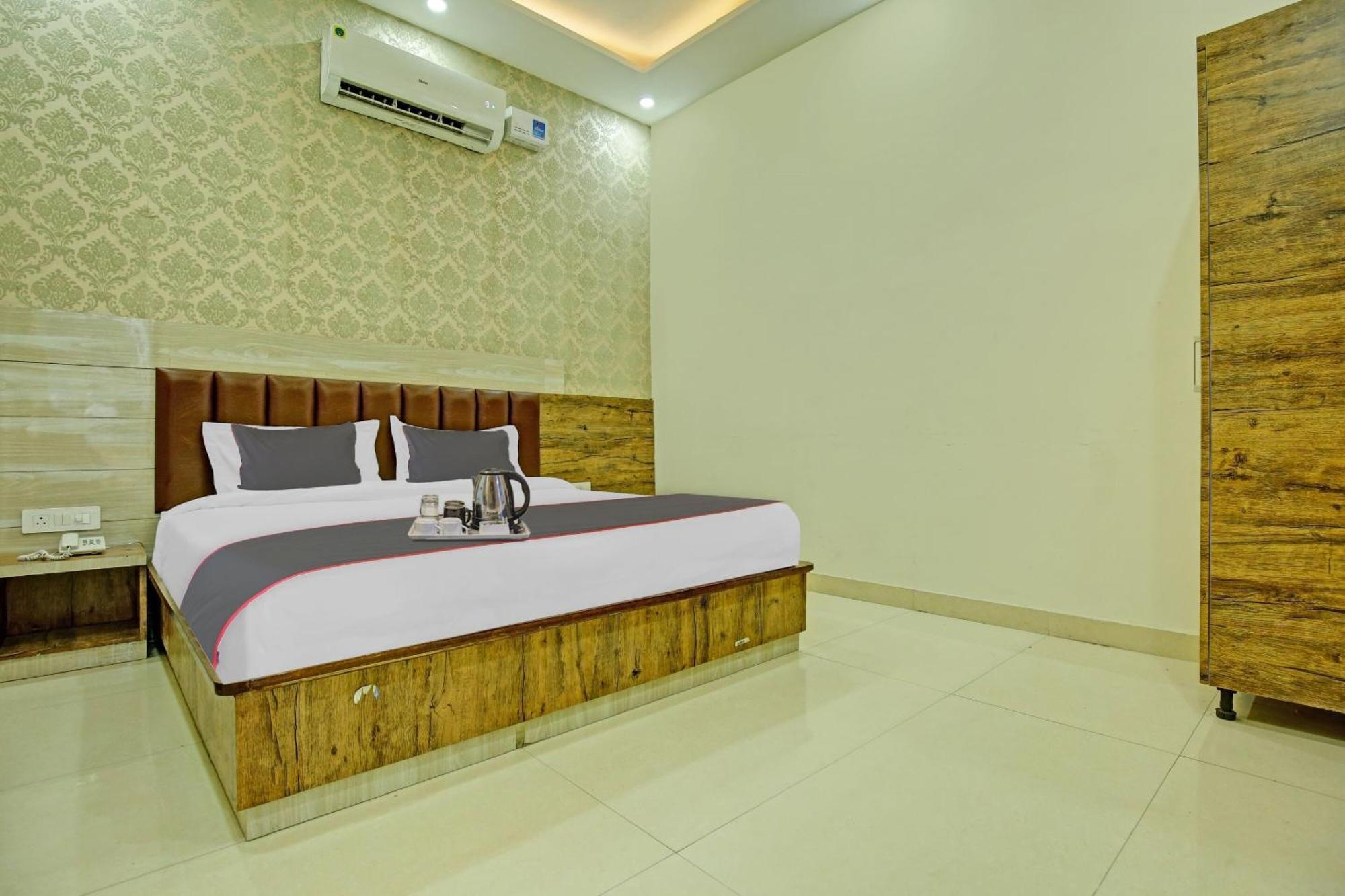 Collection O Rd Hotel Zirakpur Luaran gambar