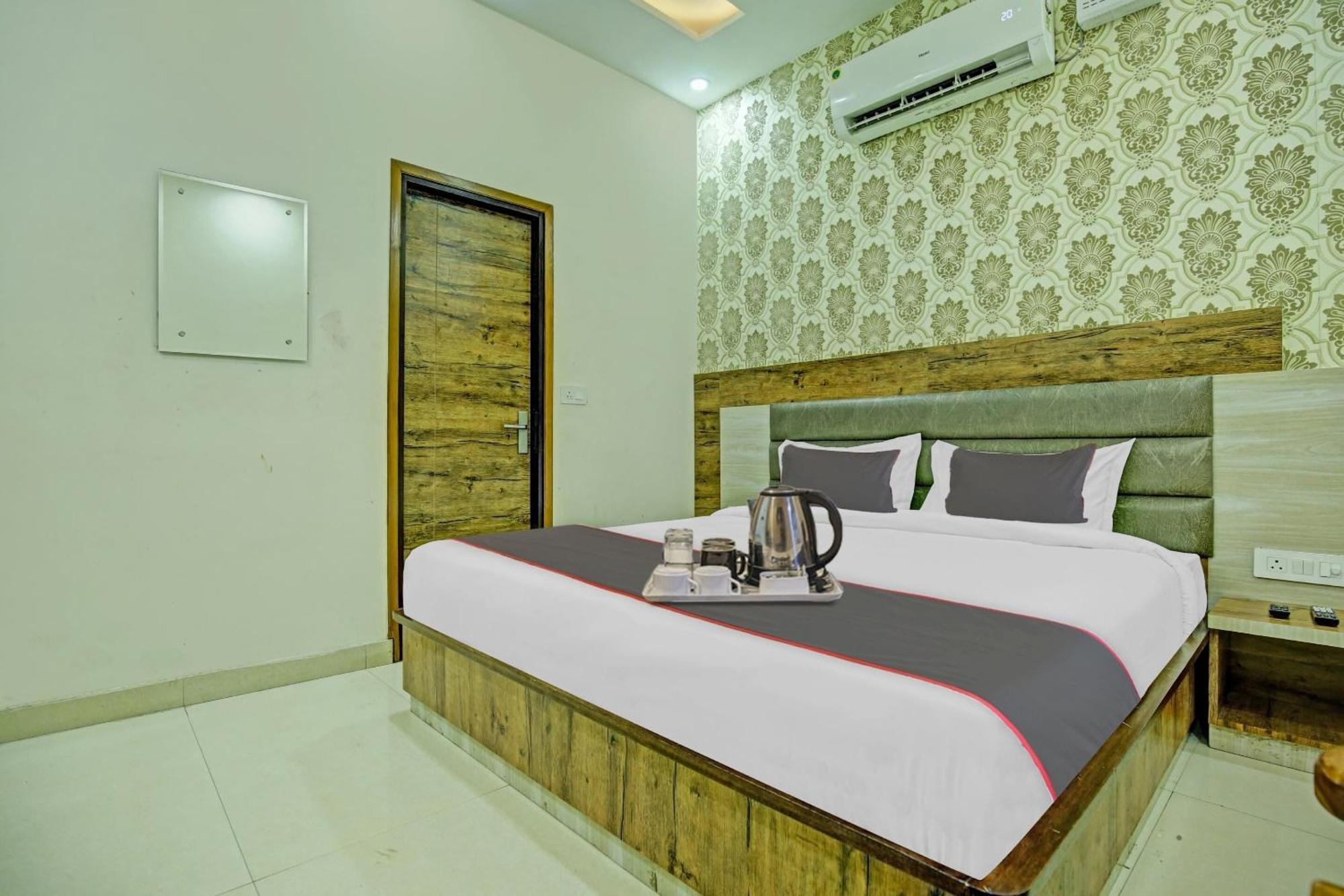 Collection O Rd Hotel Zirakpur Luaran gambar