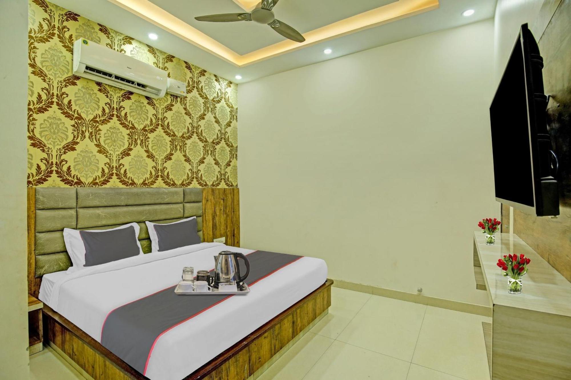 Collection O Rd Hotel Zirakpur Luaran gambar